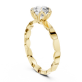 Solitairering met ronde diamant van 1 ct en gefacetteerde ringscheen in geelgoud — aanzicht 1